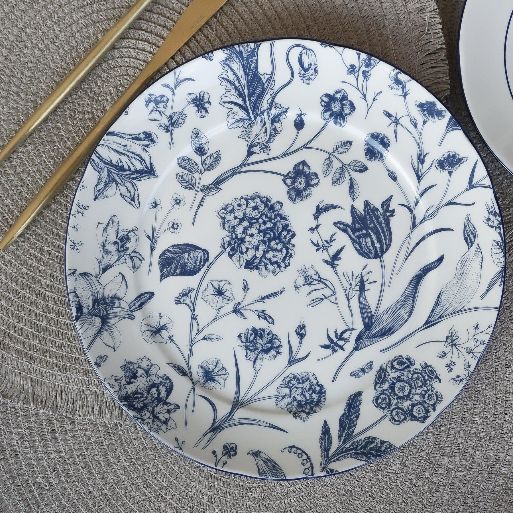 Aparelho de Jantar Jardim Azul Porcelana Artesanal 12 pçs | SOB ENCOMENDA