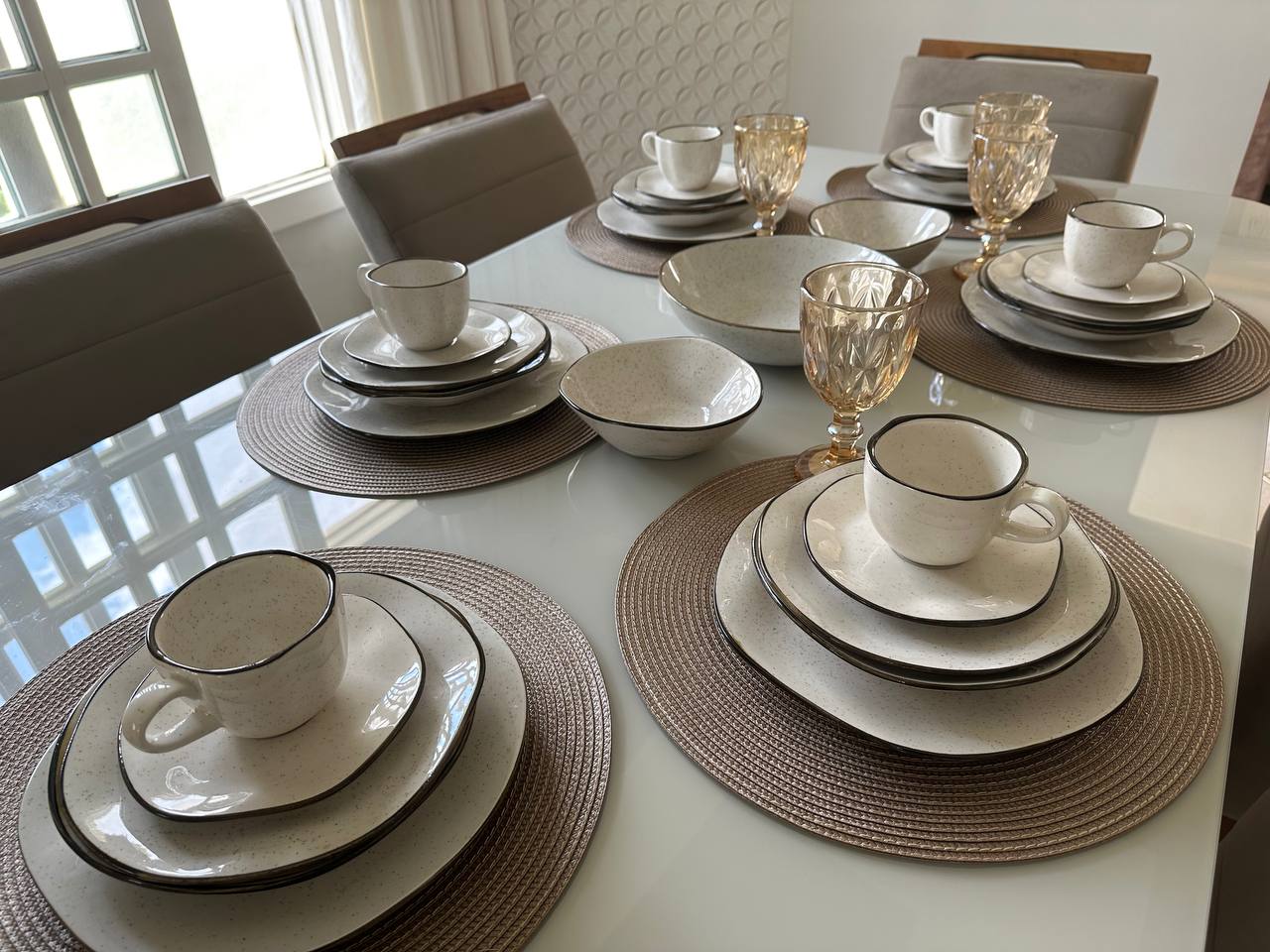 Aparelho de Jantar em Porcelana Conjunto de Luxo + BRINDES - OFERTA 15 ANOS